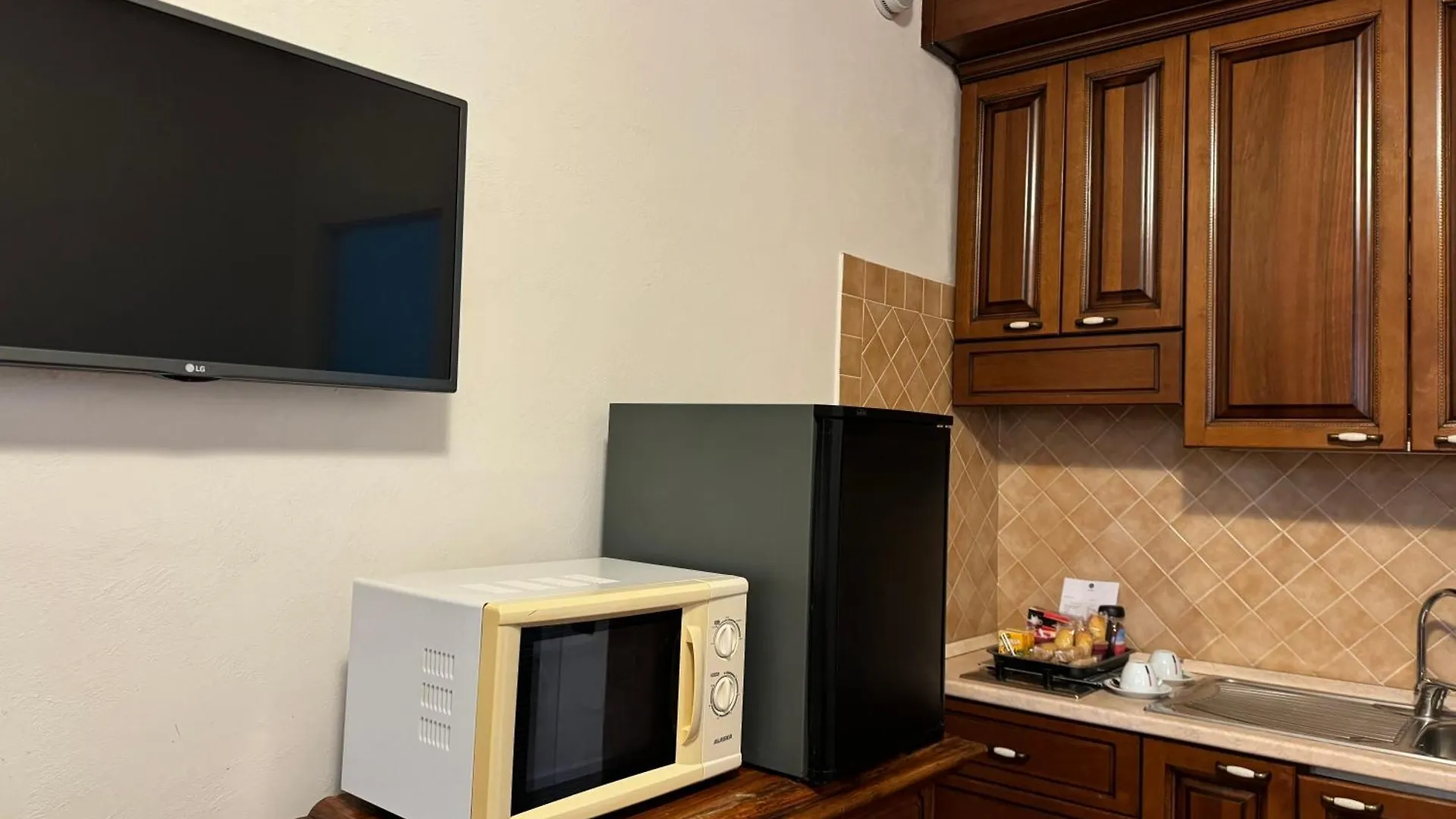 Euro House Inn Airport Fiumicino 4*,