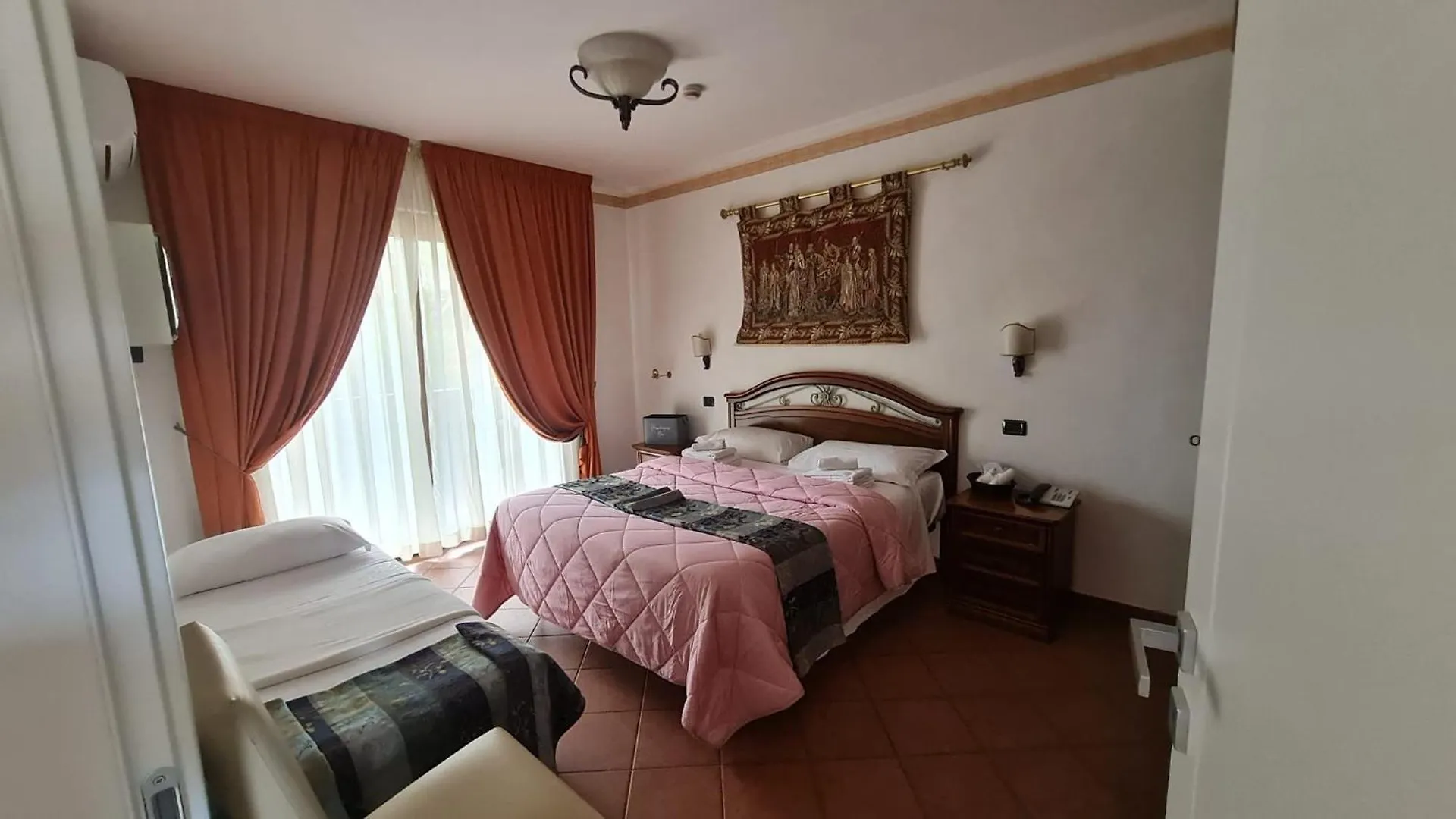 Euro House Inn Airport Fiumicino Hotel