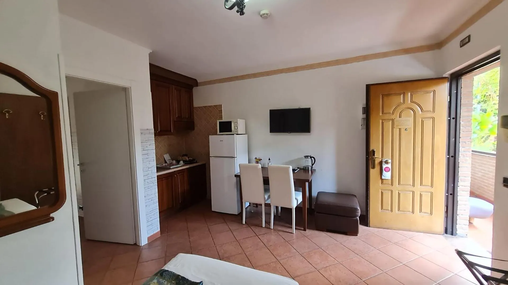 Euro House Inn Airport Fiumicino 4*,