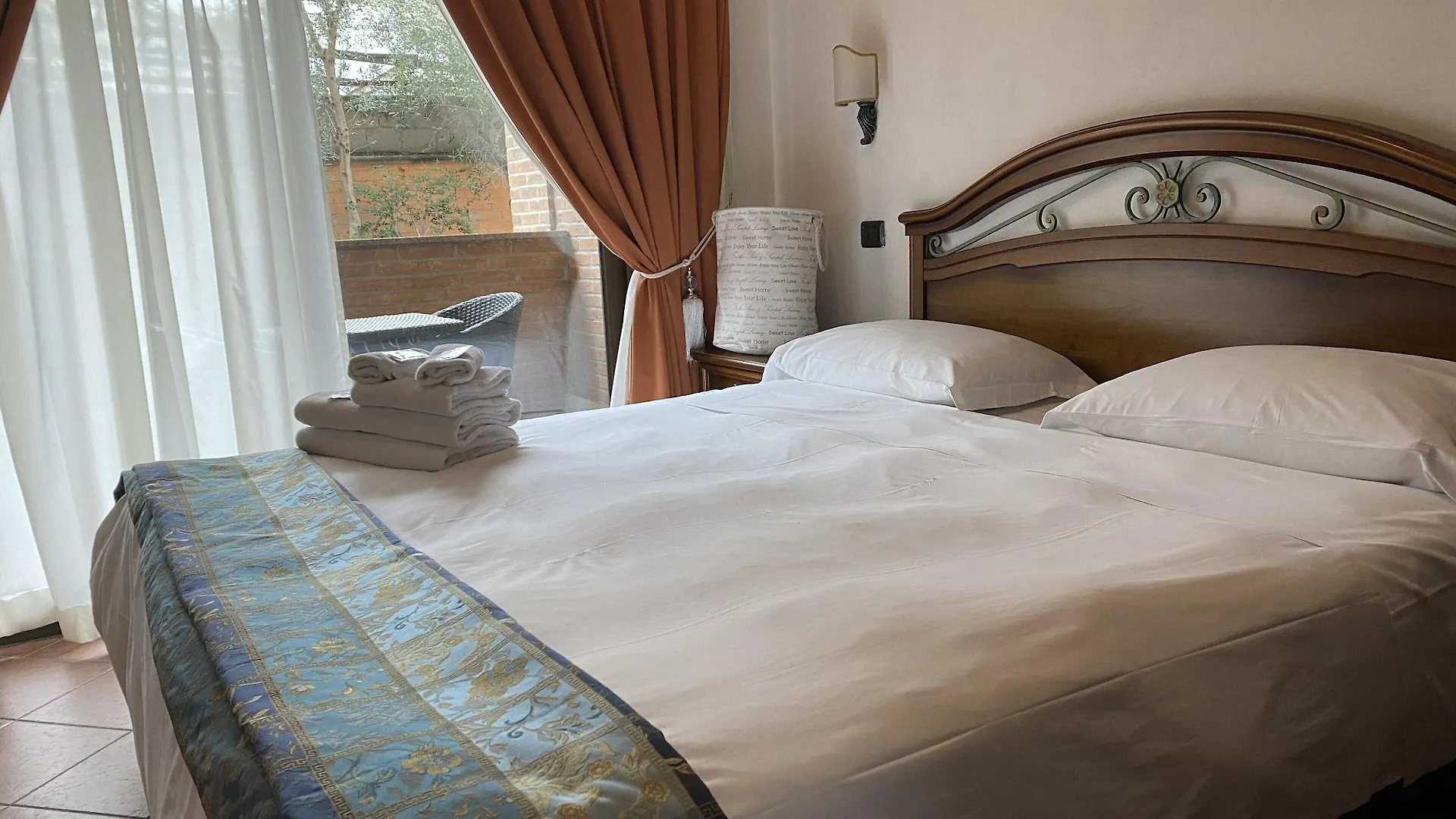 Euro House Inn Airport Fiumicino 4*,  Italy