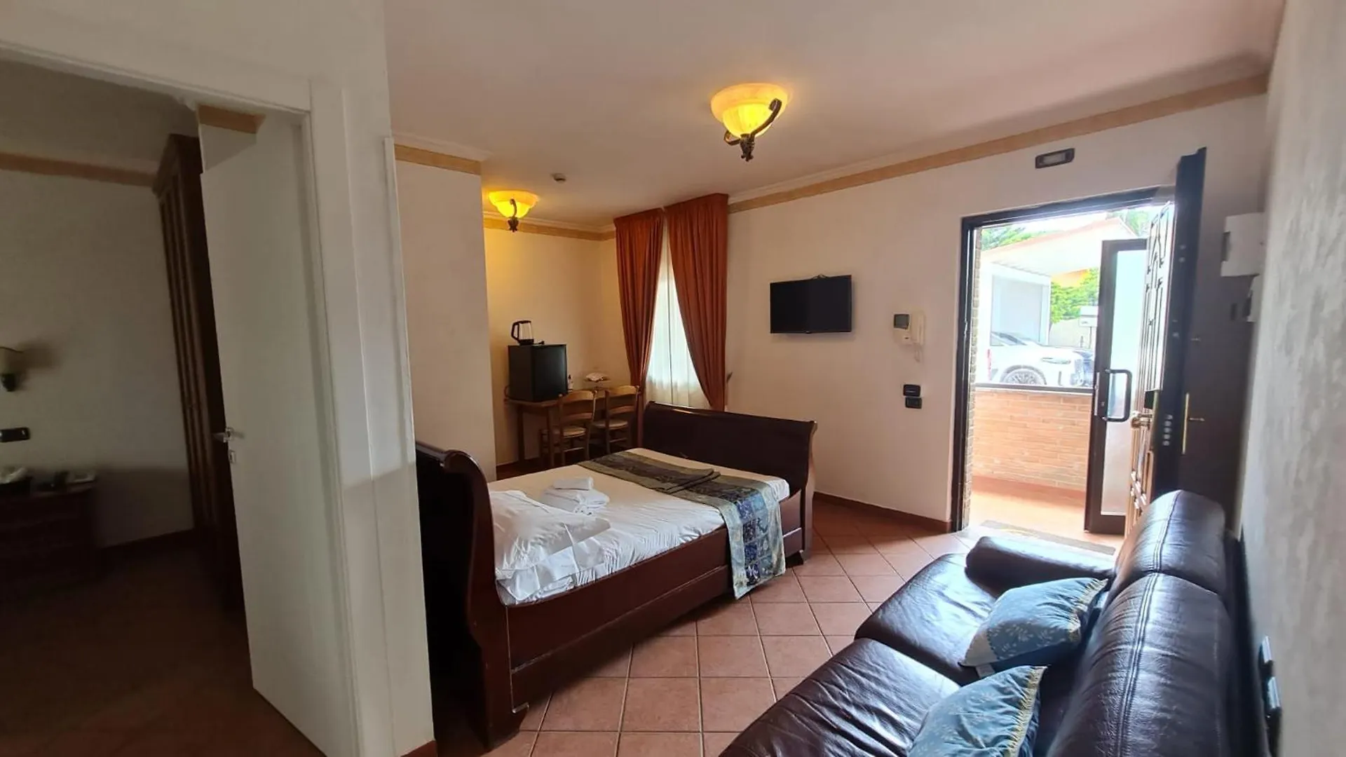 Euro House Inn Airport Fiumicino Hotel